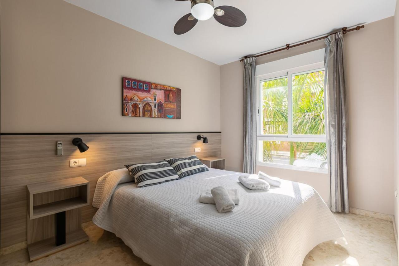 Apartamentos Guerrero Torre Del Mar Extérieur photo