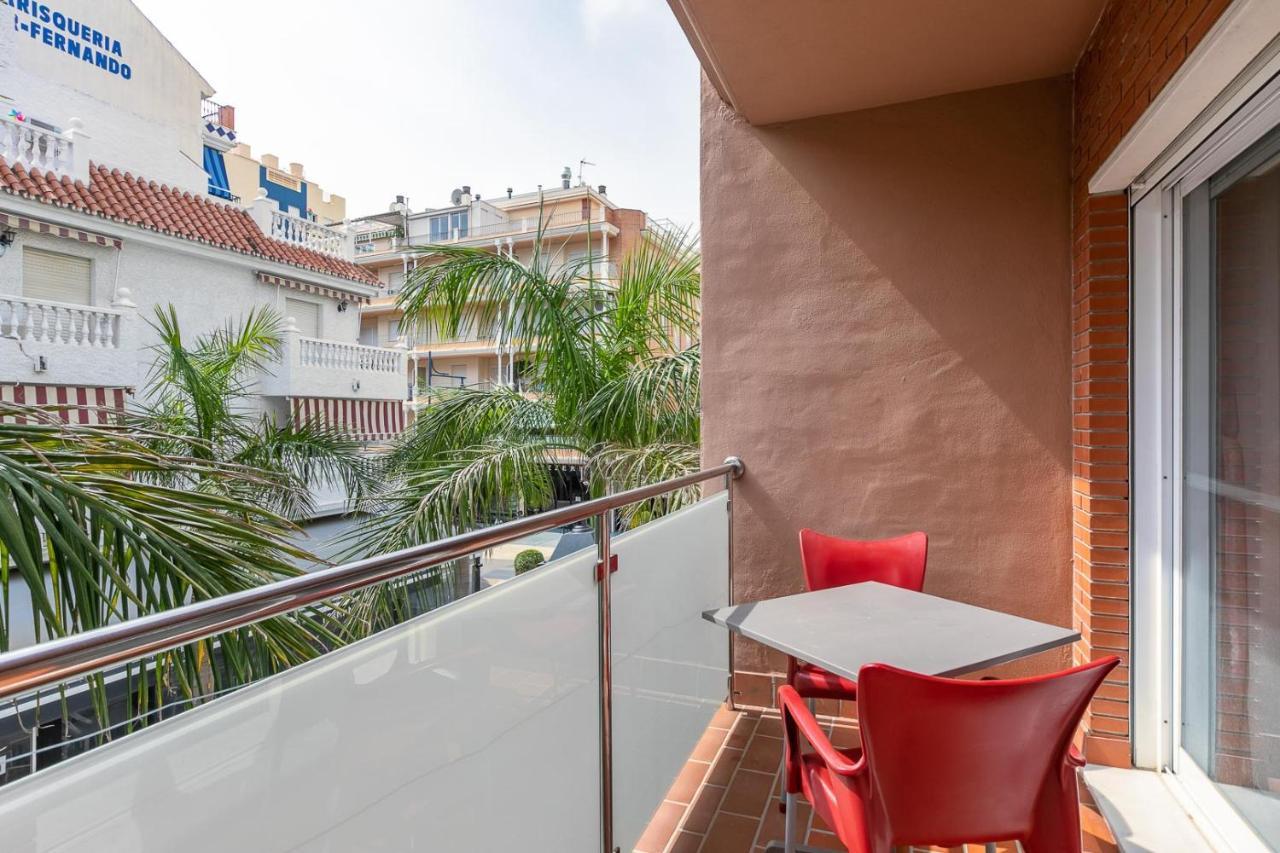 Apartamentos Guerrero Torre Del Mar Extérieur photo