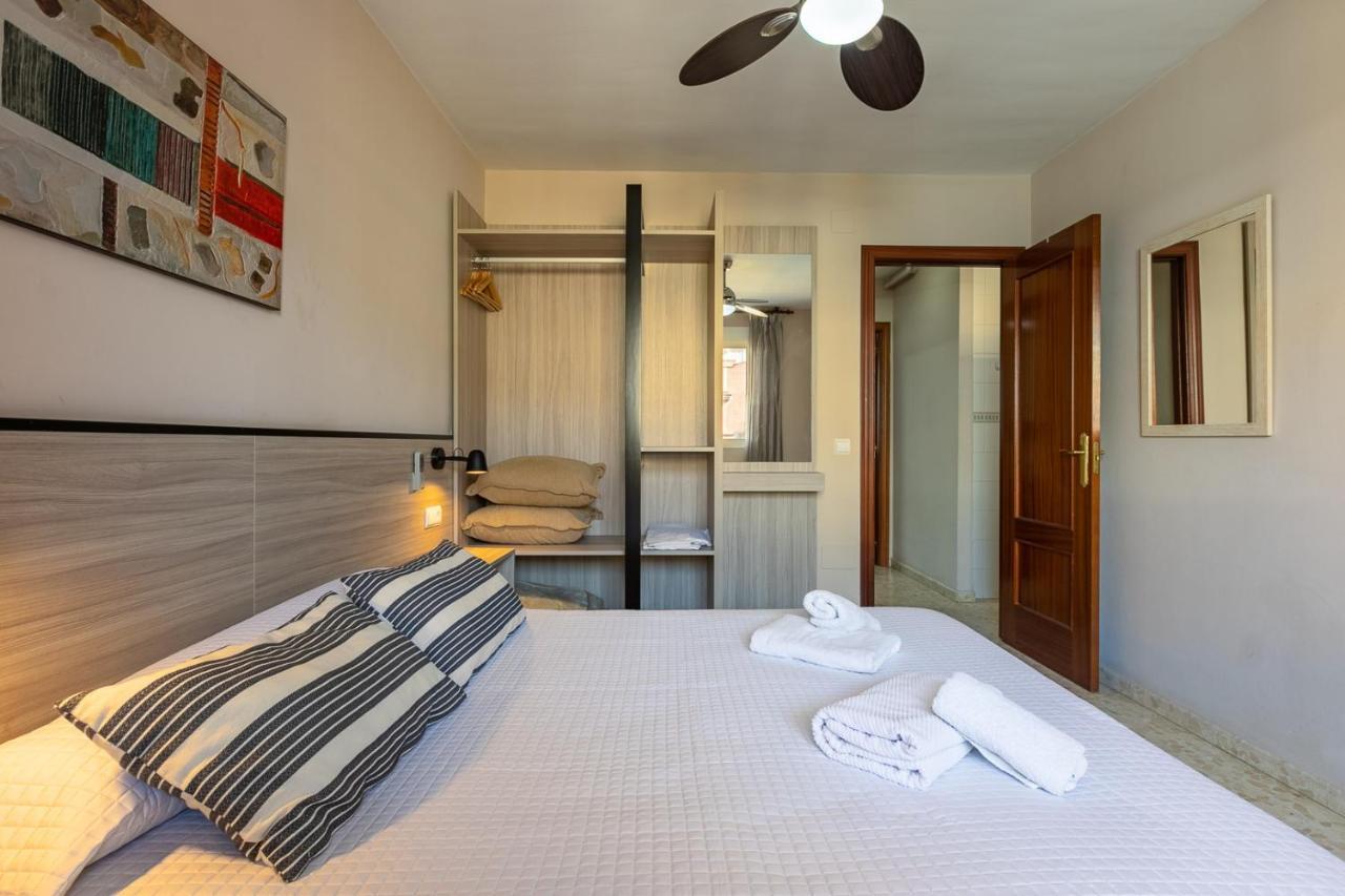 Apartamentos Guerrero Torre Del Mar Extérieur photo