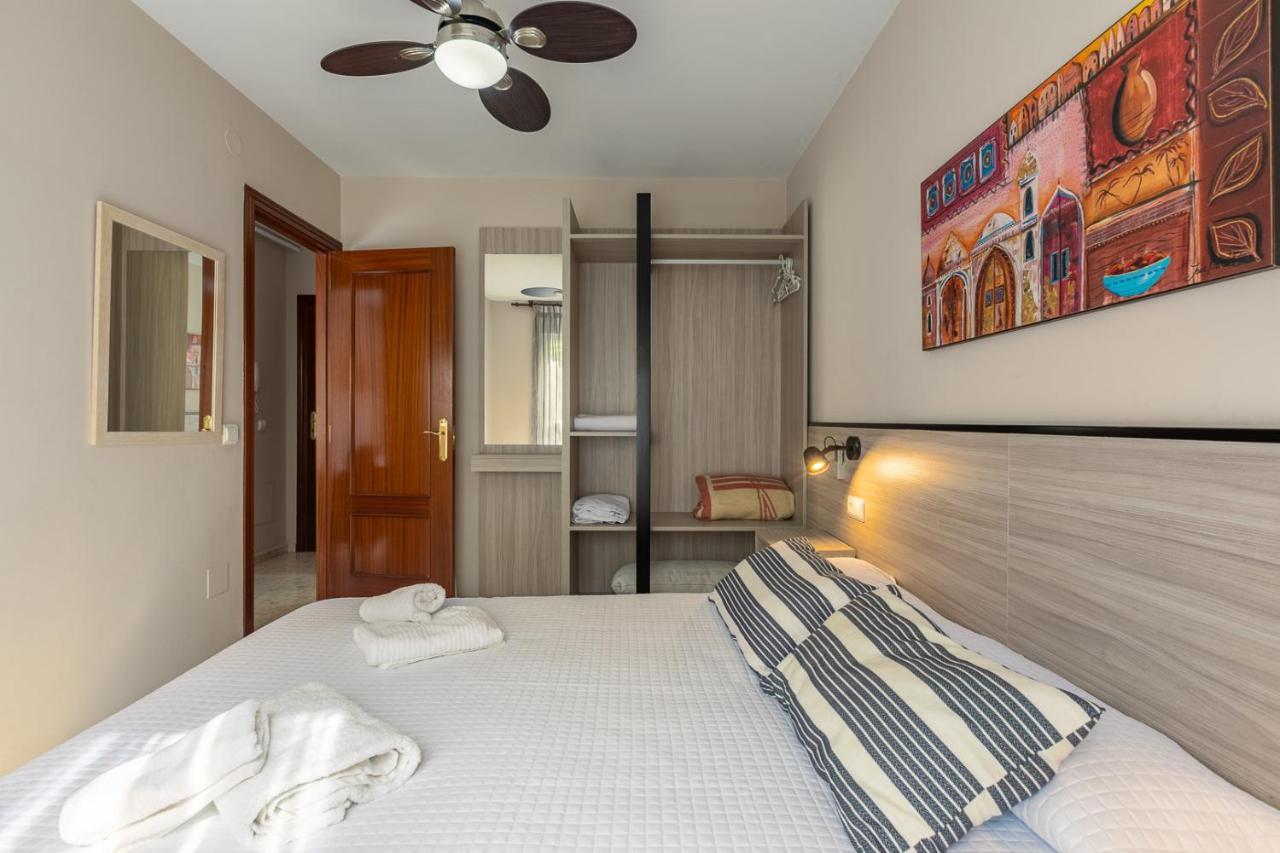 Apartamentos Guerrero Torre Del Mar Extérieur photo