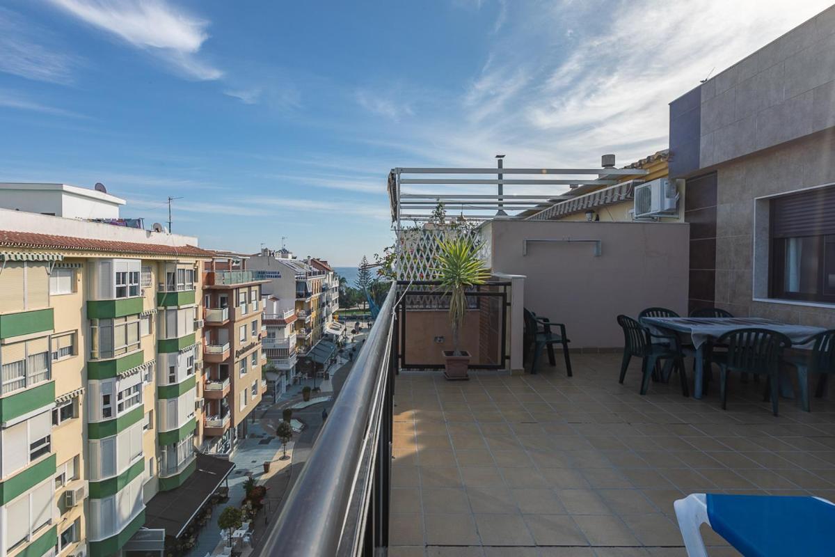 Apartamentos Guerrero Torre Del Mar Extérieur photo