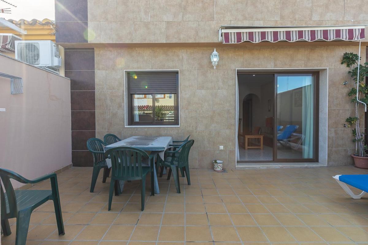 Apartamentos Guerrero Torre Del Mar Extérieur photo