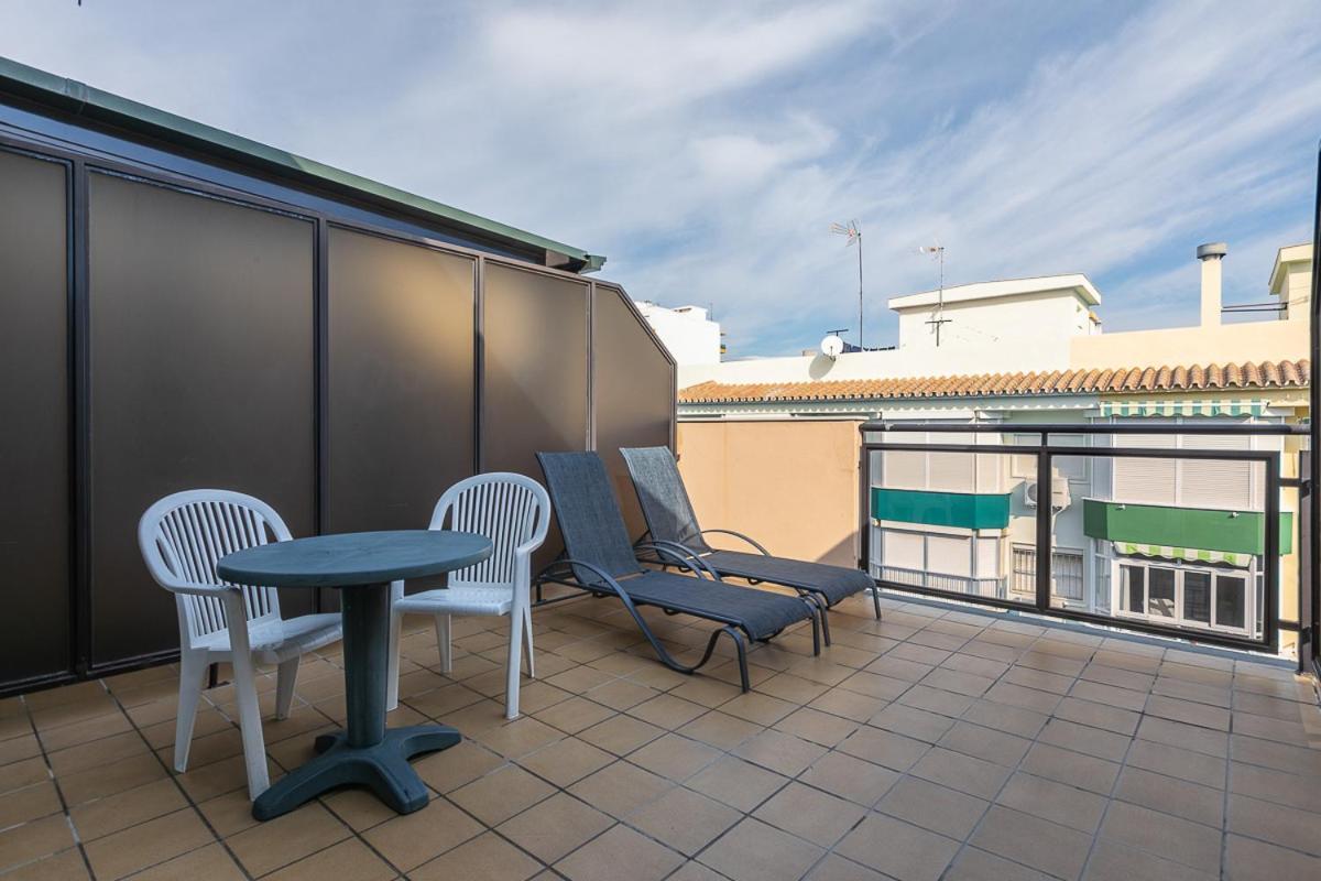 Apartamentos Guerrero Torre Del Mar Extérieur photo