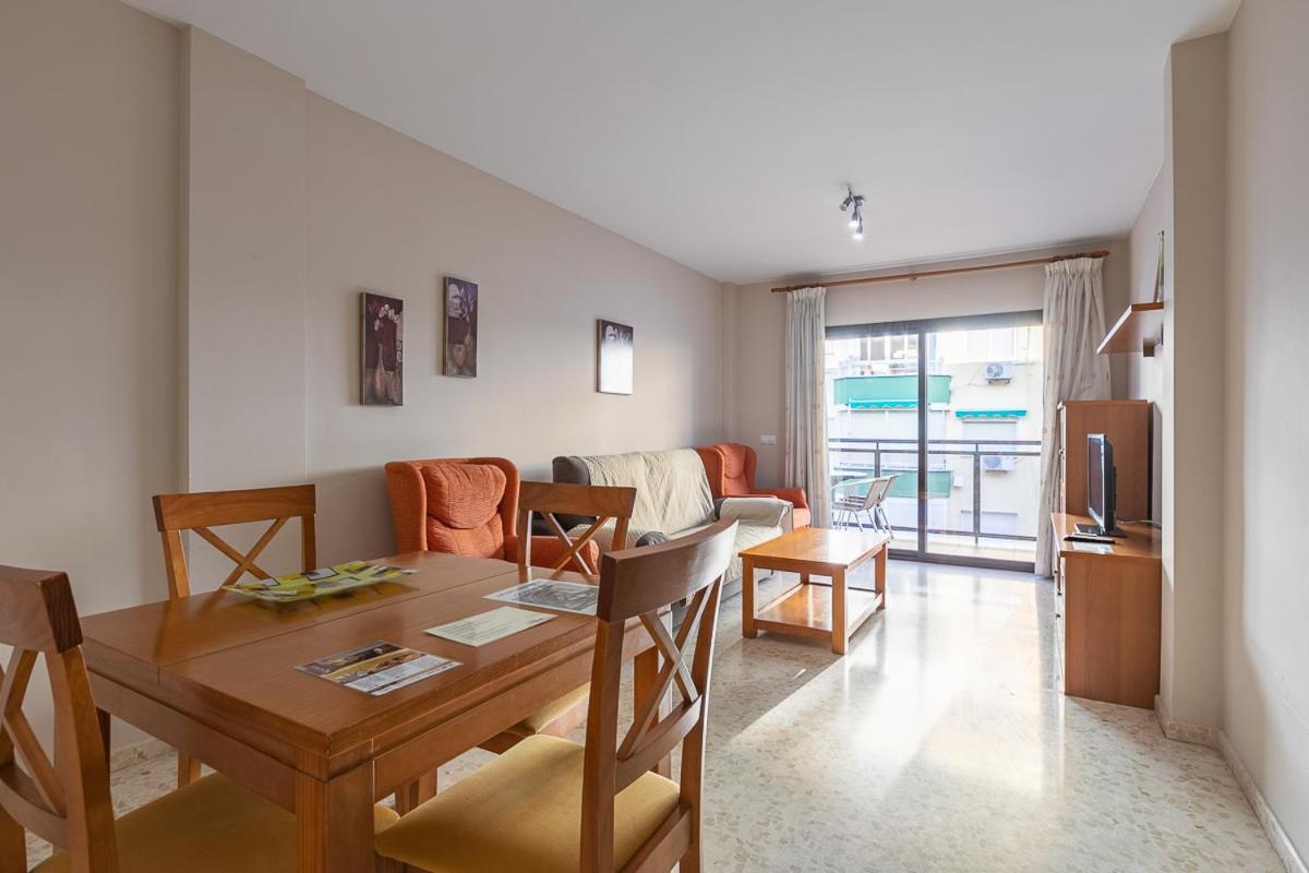 Apartamentos Guerrero Torre Del Mar Extérieur photo