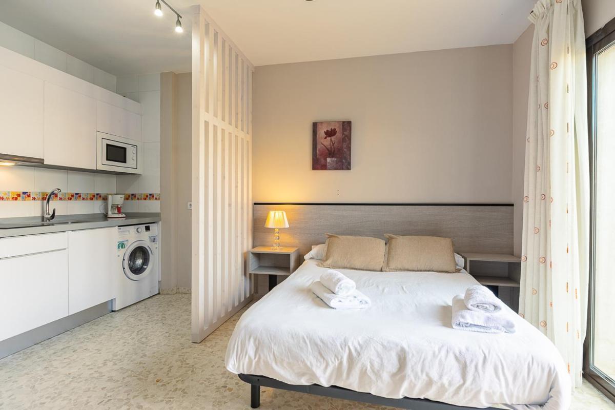 Apartamentos Guerrero Torre Del Mar Extérieur photo