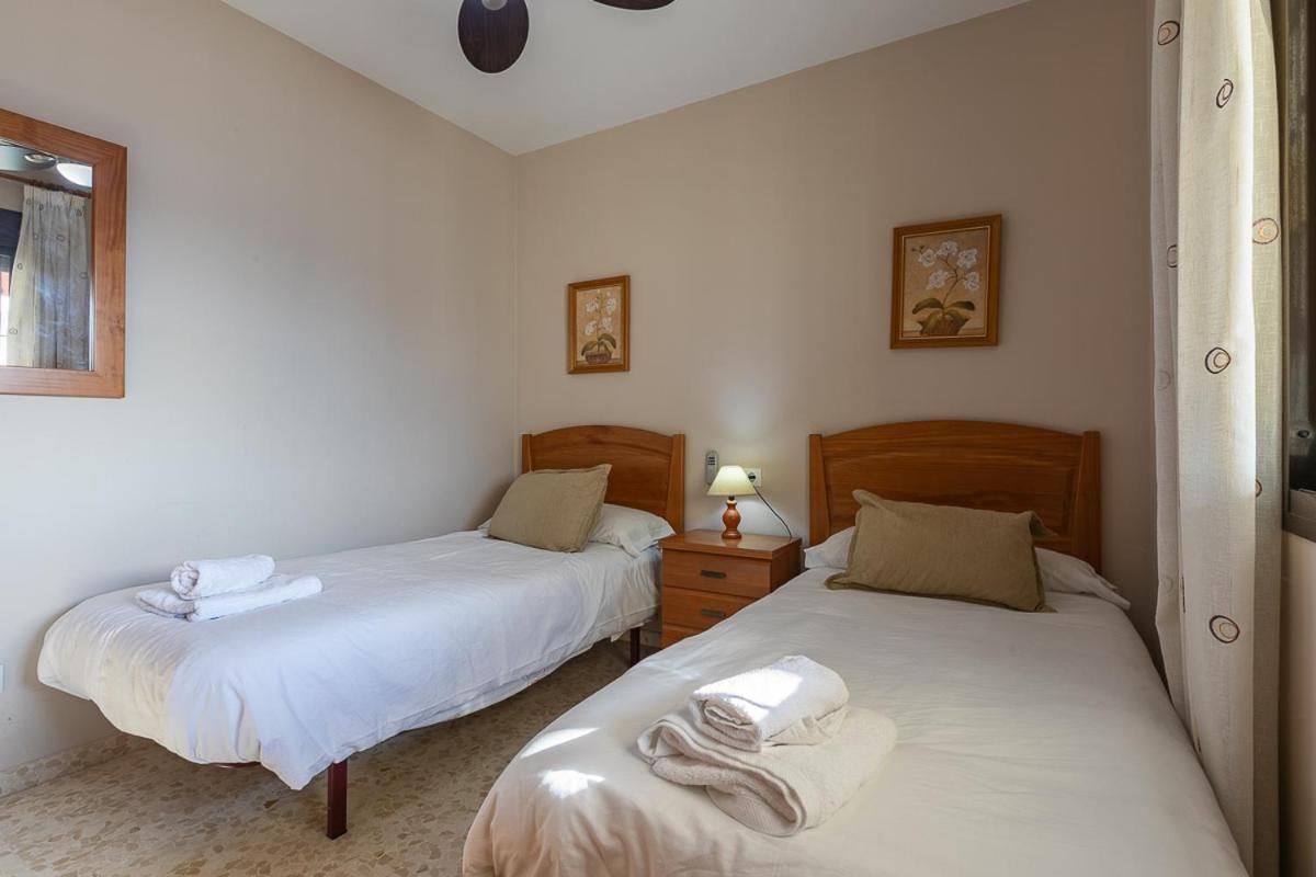 Apartamentos Guerrero Torre Del Mar Extérieur photo