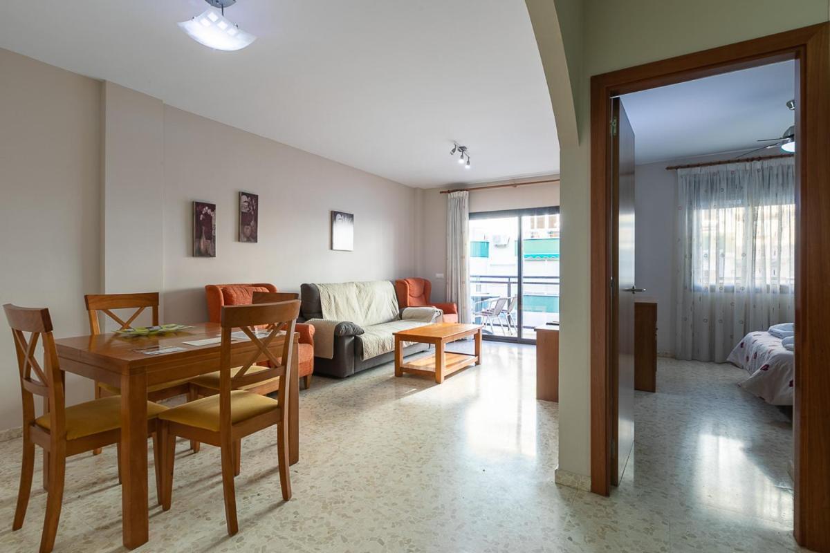 Apartamentos Guerrero Torre Del Mar Extérieur photo