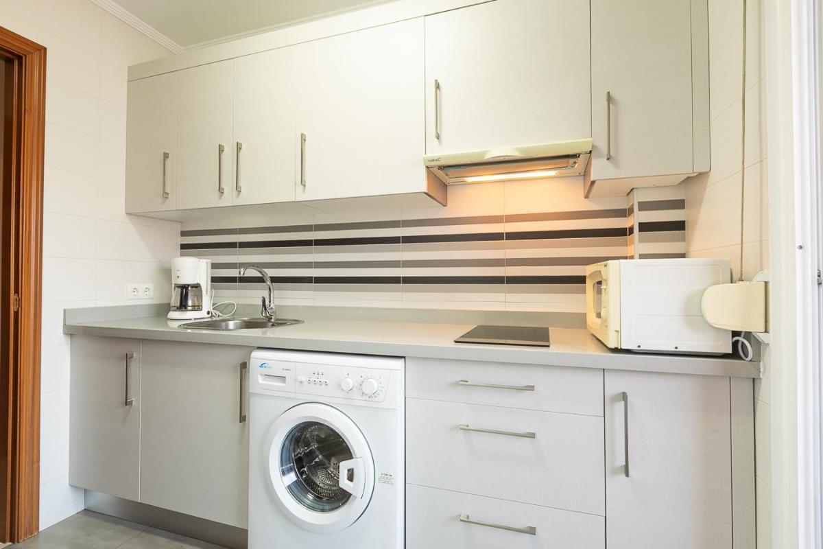 Apartamentos Guerrero Torre Del Mar Extérieur photo