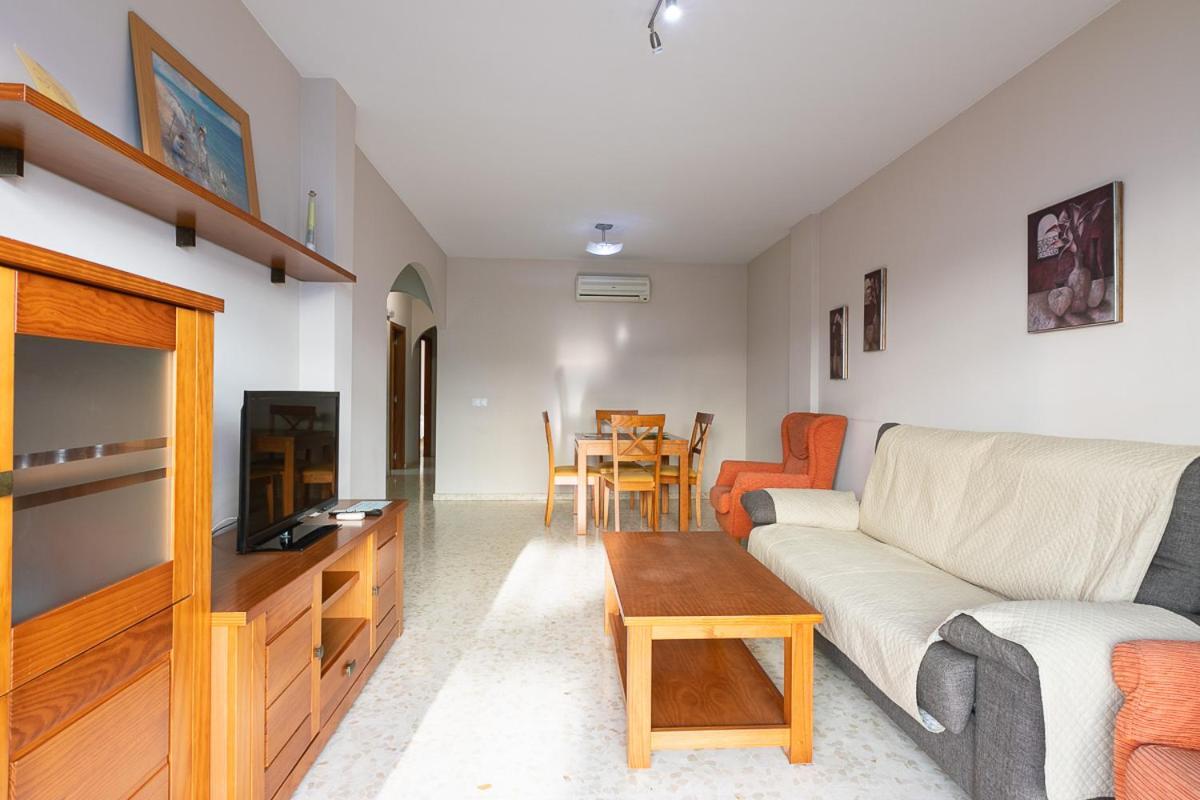 Apartamentos Guerrero Torre Del Mar Extérieur photo