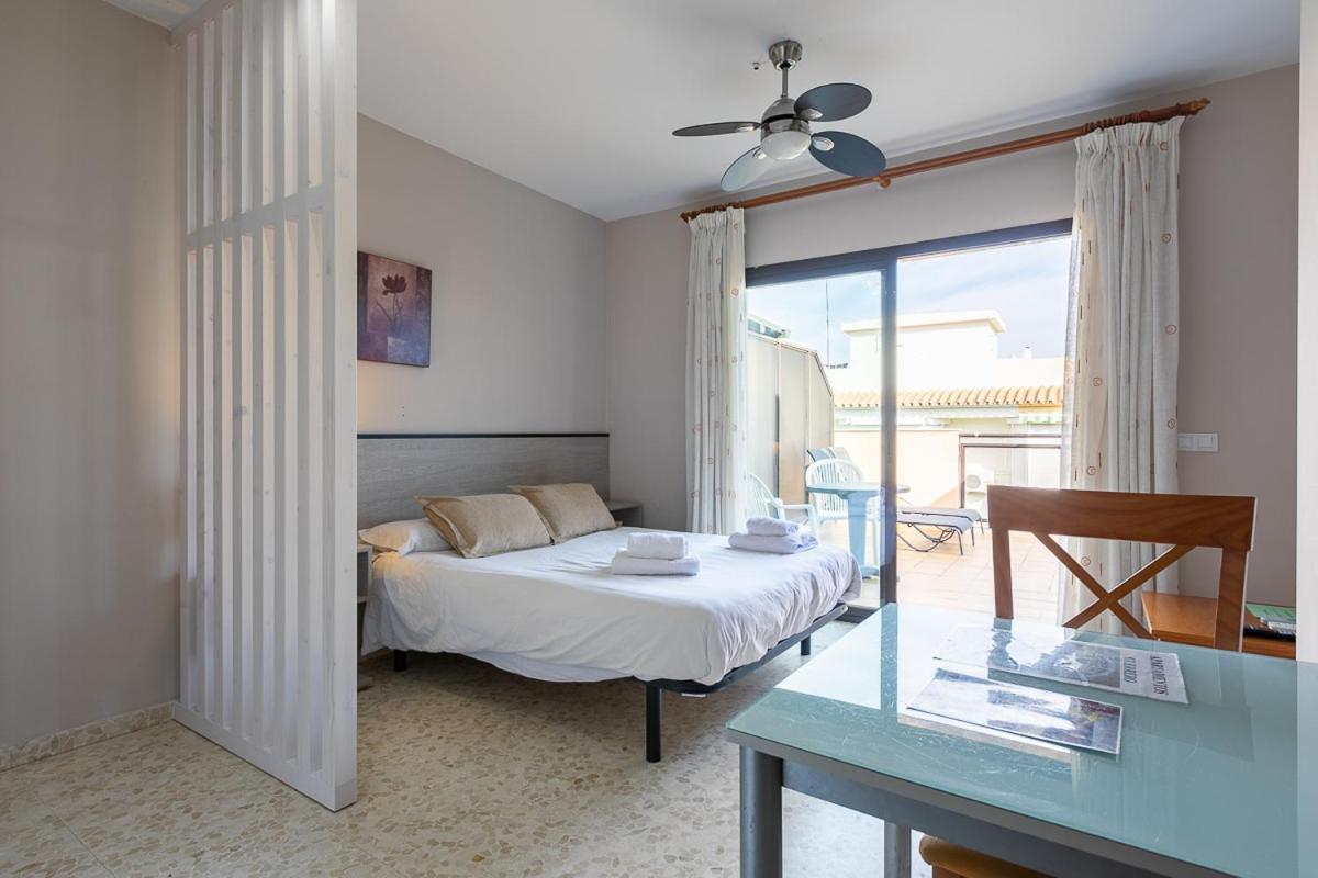 Apartamentos Guerrero Torre Del Mar Extérieur photo